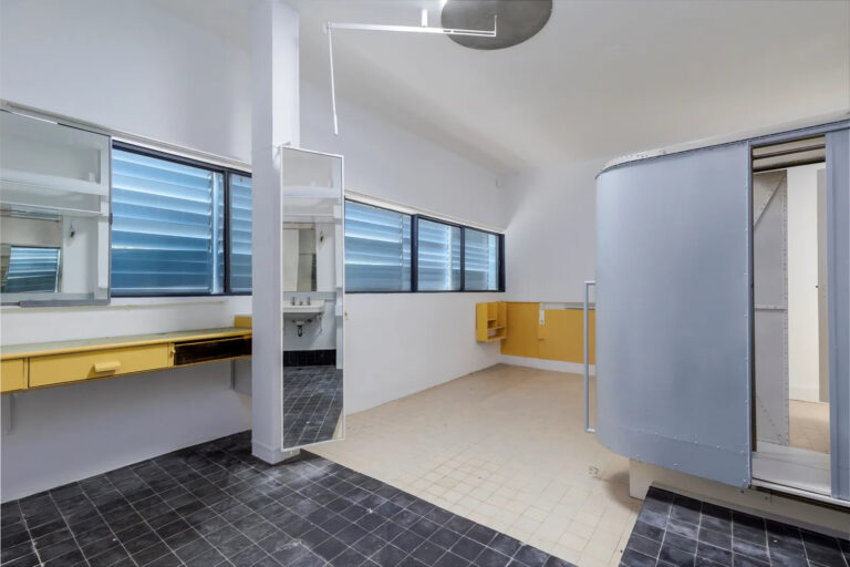 Tempe à Pailla by Eileen Gray | Image Courtesy Engel & Völkers 3