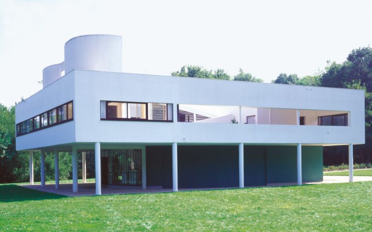 Going Green 4 Villa Savoye Le Corbusier
