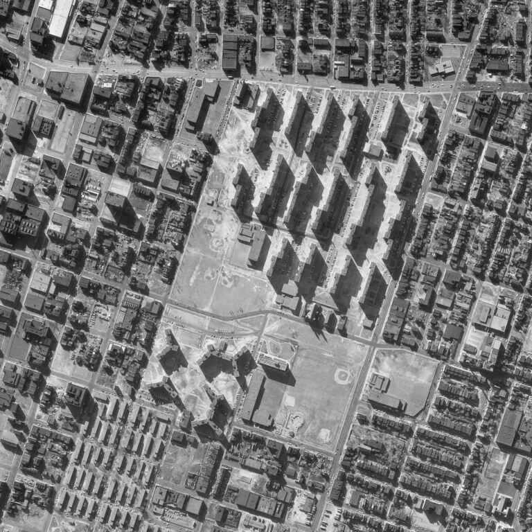 4 Built to Divide Pruitt Igoe-aerial