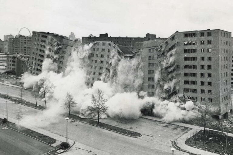 4 Built to Divide Pruitt-Igoe_02