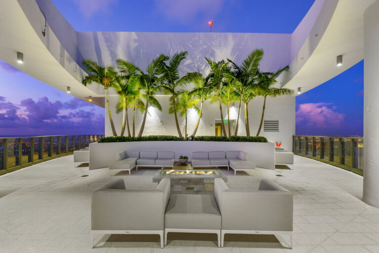 9 Built to Divide Apartments-Skydeck-Sunrise